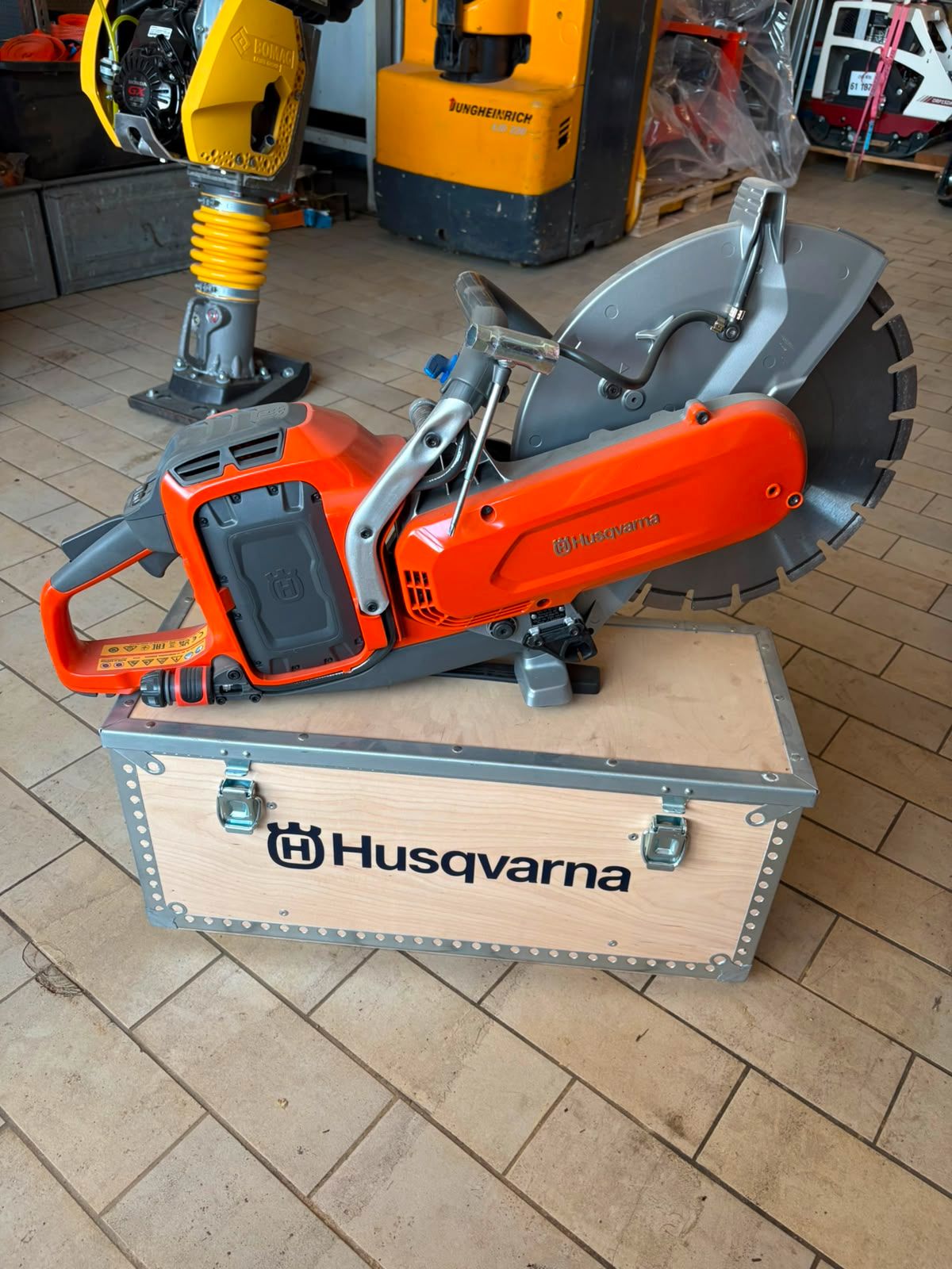 Akku-Trennschleifer Husqvarna K1 Pace, 2023, Set mit 2 Akkus