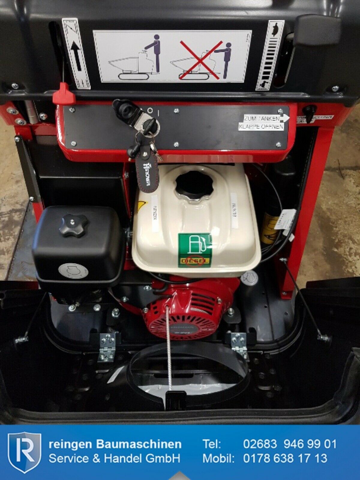 Dumper Hinowa HS701, 700 kg Nutzlast, Selbstladeeinrichtung