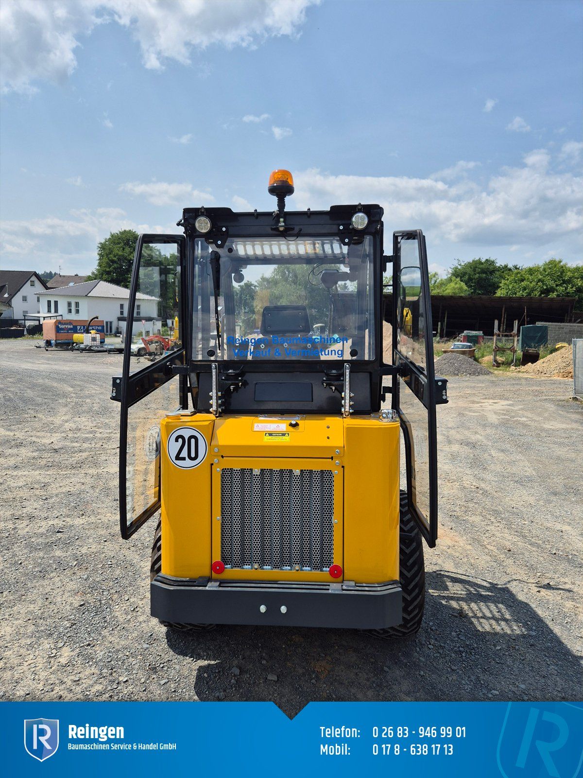 Miniradlader Knikmops KM235 mit Kabine, 25 PS, 2.380 kg