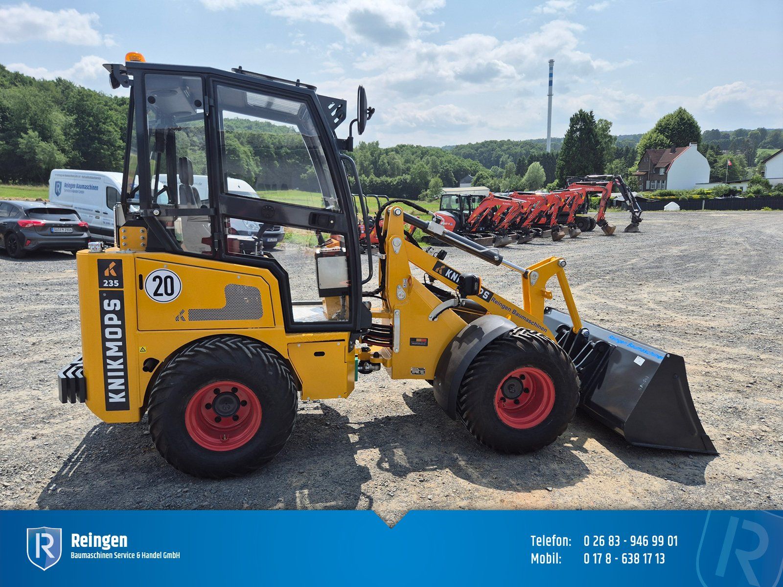 Miniradlader Knikmops KM235 mit Kabine, 25 PS, 2.380 kg